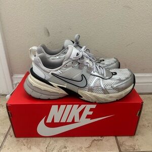 SOLD Nike v2k with box women size 8